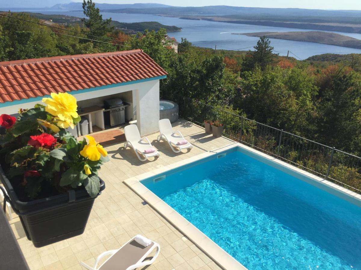 Holiday Home Aqua Šmrika Kültér fotó